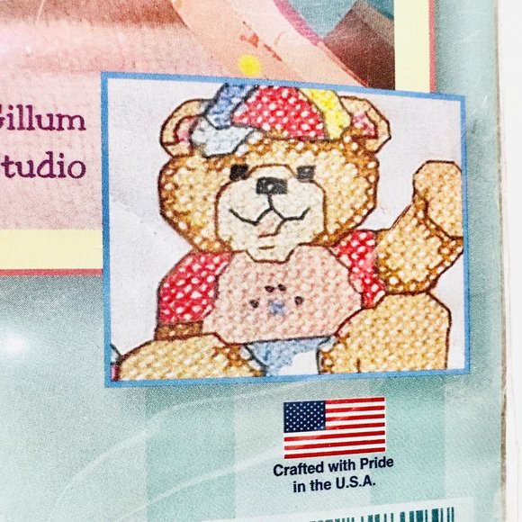 Vintage Dimensions Baby Hug Stamped Bib Kit Set of Two - New/Sealed (2002) - Picture 9 of 11